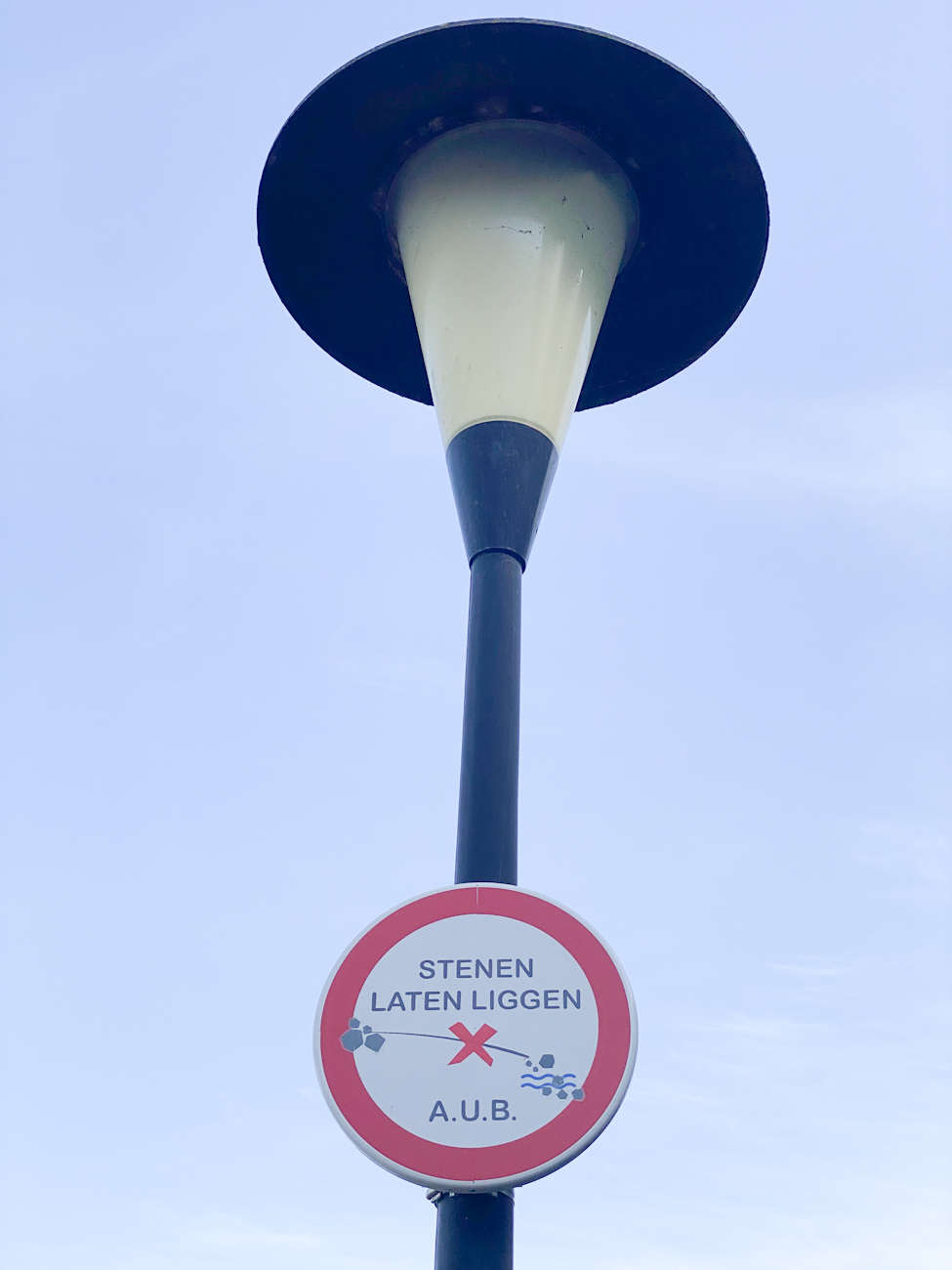 Stenen laten liggen svp